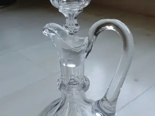 Karaffel i slebet glas. Højde 33 cm