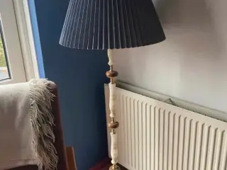 80’er gulvlampe med skærm