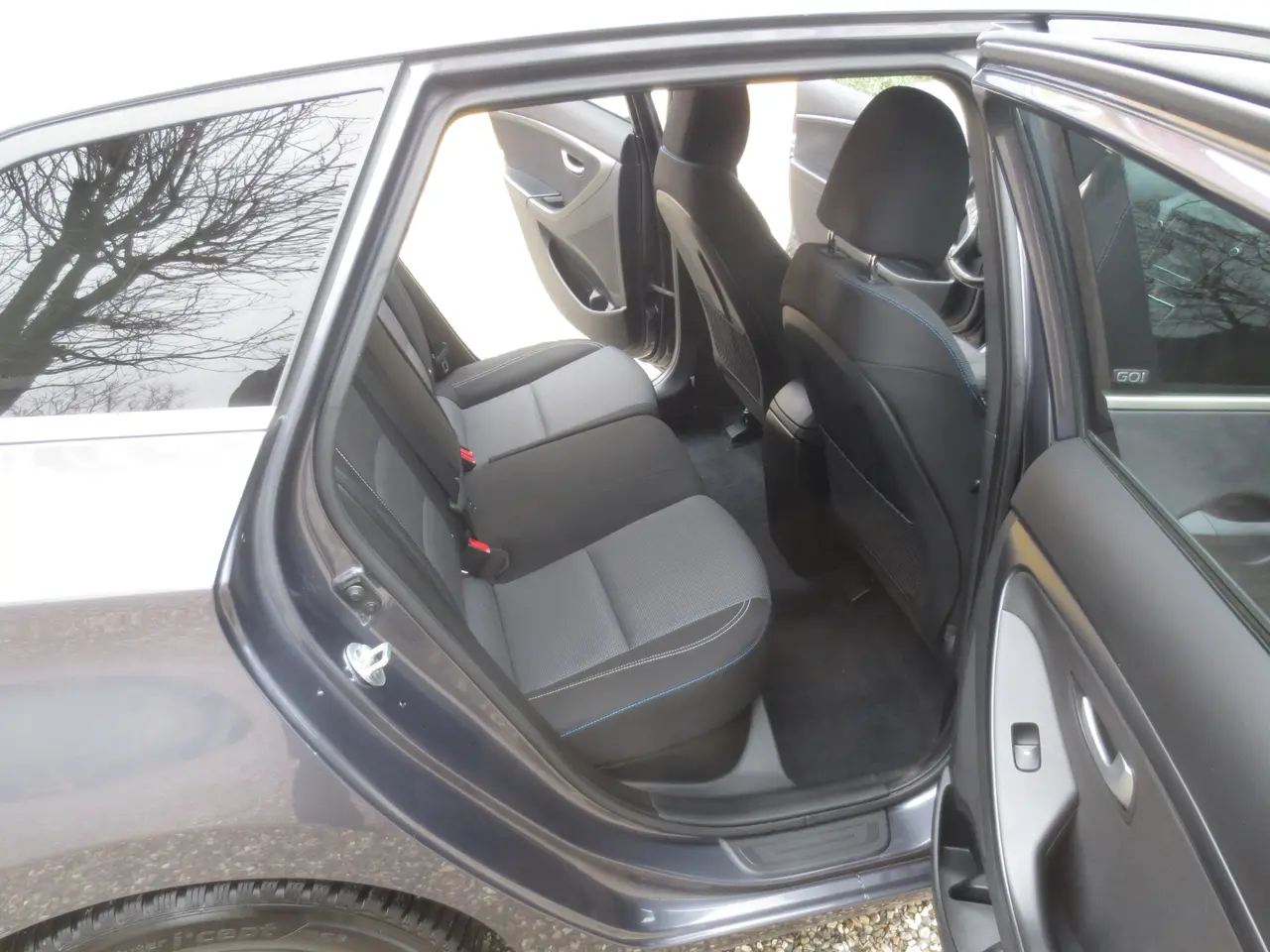Billede 13 - Pæn Hyundai i 30 1.6 CD Stc År 16