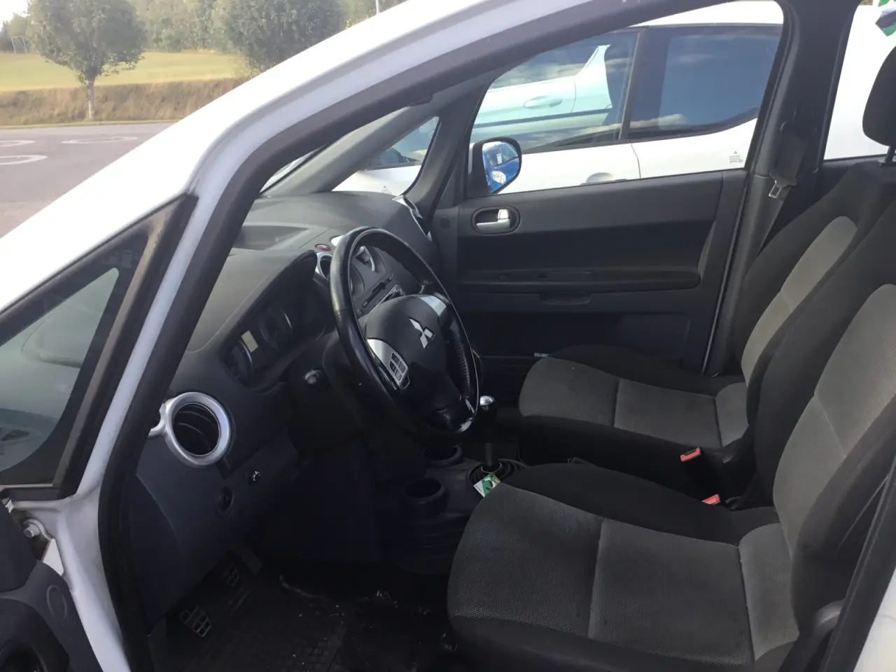 Billede 5 - Mitsubihi colt 1,1 Co 5 døre synet 2/2026