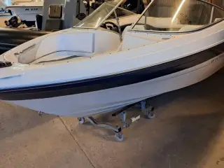 Bayliner 1802 Capri LS Bowrider