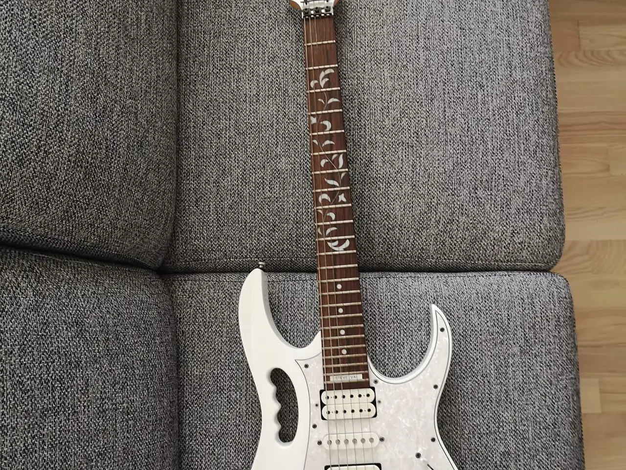 Billede 1 - Ibanez Jem Jr