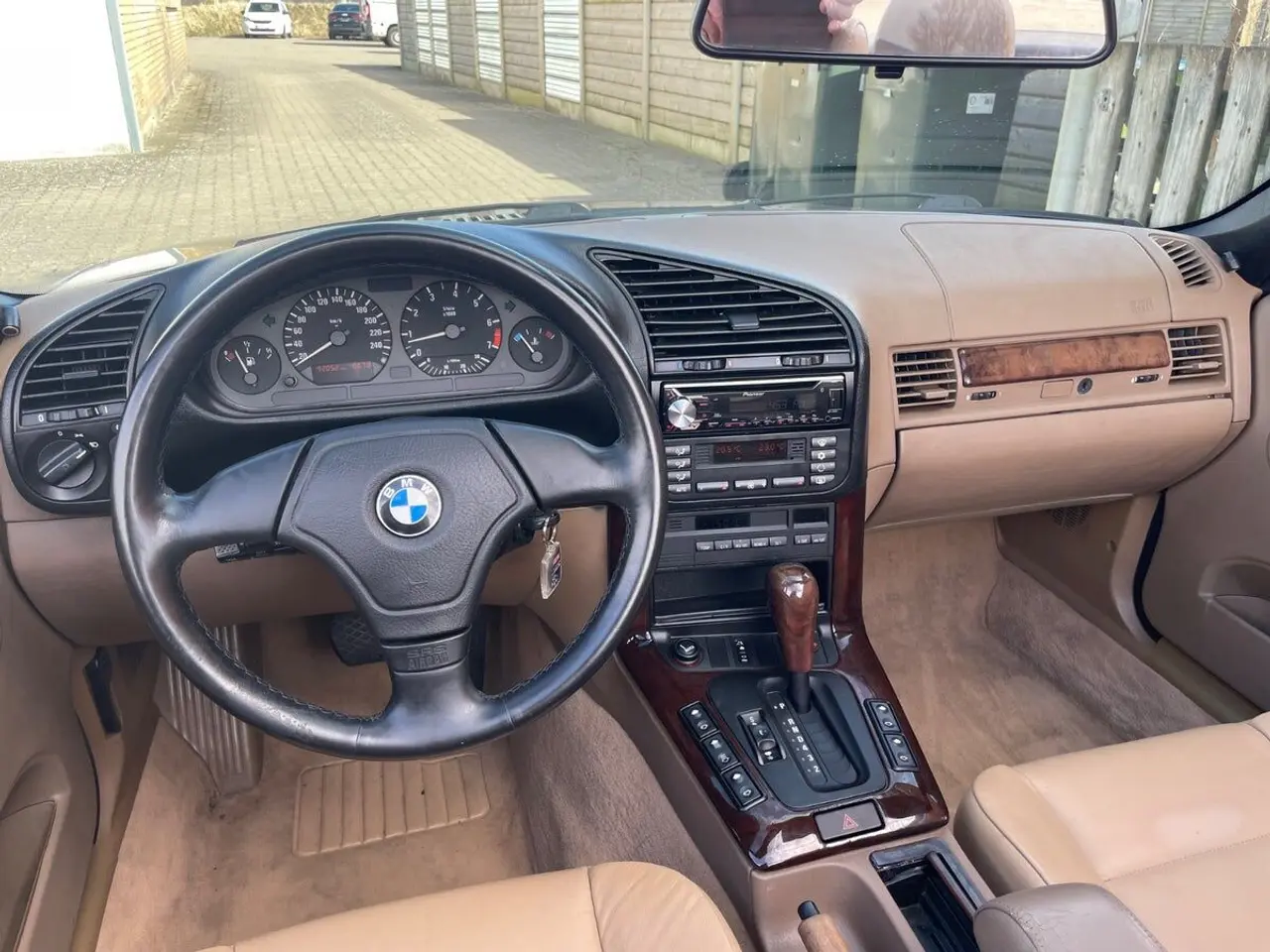 Billede 11 - BMW 320i 2,0 150HK Cabr. Aut.