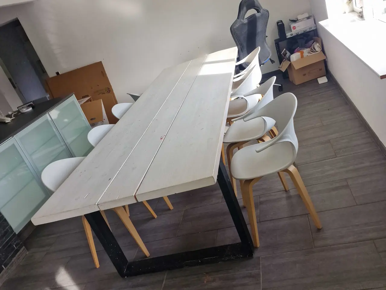 Billede 1 - Hjemmelavet spisebord med stole