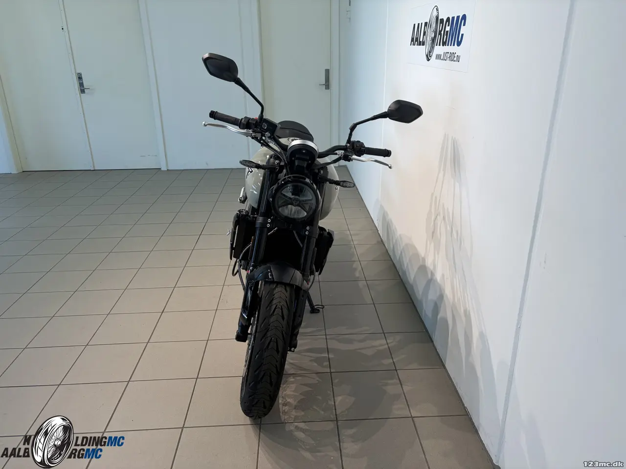 Billede 7 - Triumph Trident 660 Stone Gray