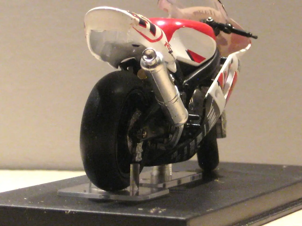 Billede 4 - Yamaha R7 Noriyuki Haga 2000 sæson. Ixo 1:24