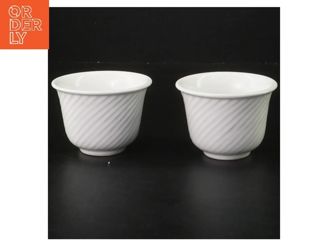 Billede 1 - Porcelænskåle 2 stk (str. 2 stk Ø 8,5 cm længde 6,5 cm)