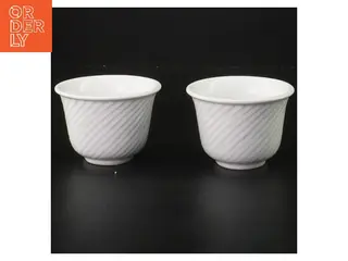 Porcelænskåle 2 stk (str. 2 stk Ø 8,5 cm længde 6,5 cm)