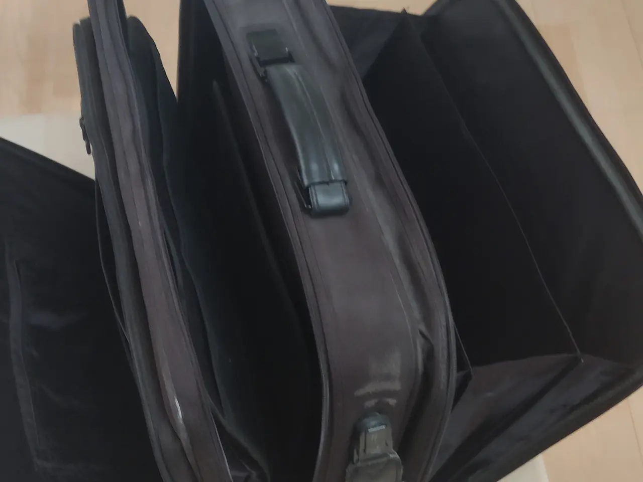 Billede 5 - LENOVO laptop med helt nyt batteri