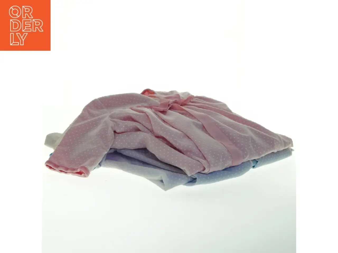 Billede 5 - 2 dåbskjoler (str. Bryst, 30 cm. længde. 150. cm. 2 styk)