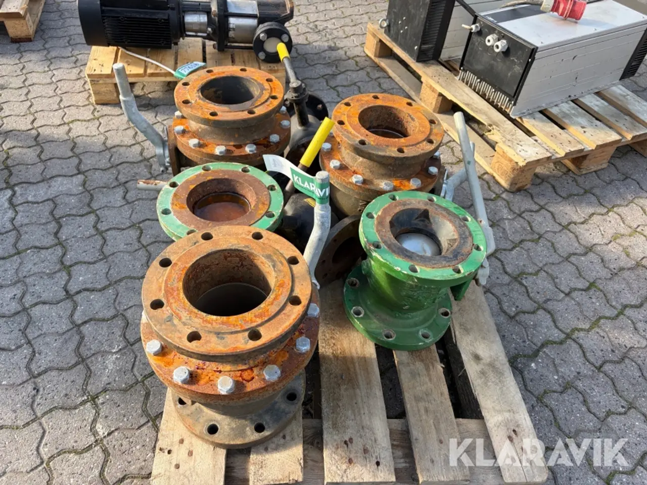 Billede 8 - Kuglehaner Blandet 8 styk