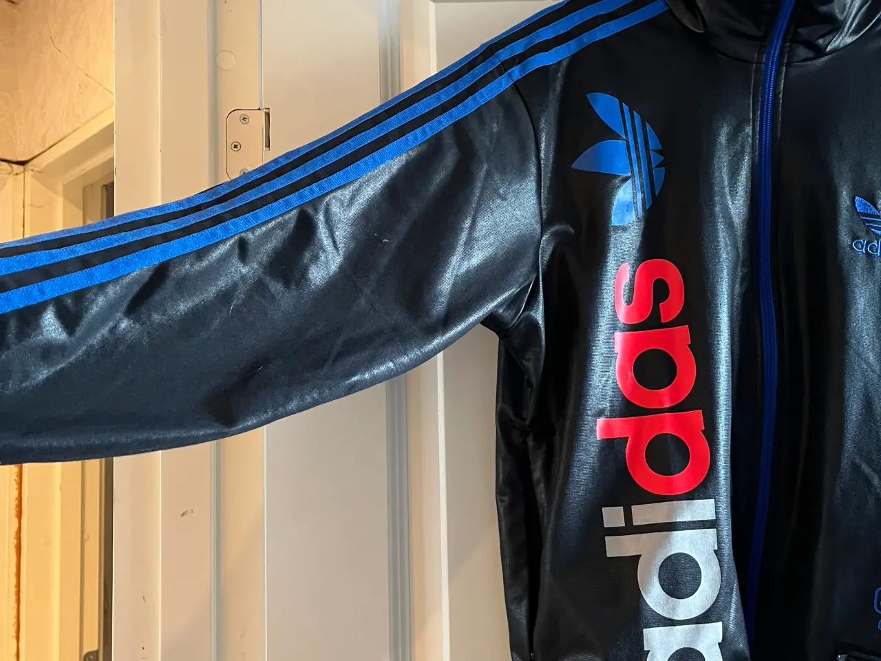 Billede 1 - Adidas trøje