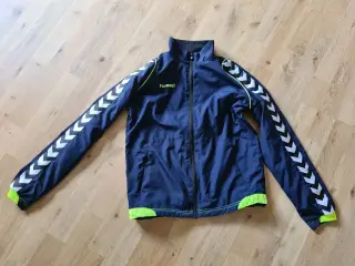 Næsten ny hummel sportsbluse