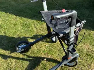 Stærk rollator, som er god udendørs