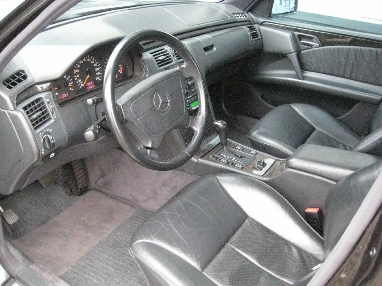 Billede 7 - Mercedes-Benz E200 2,0 136HK Aut.
