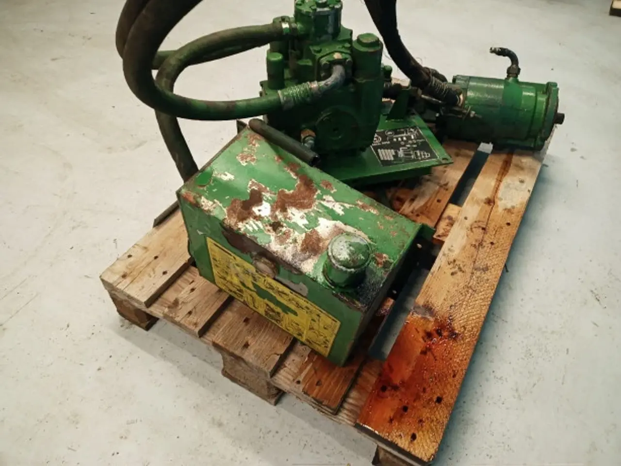 Billede 7 - John Deere 1085 Hydrostat system