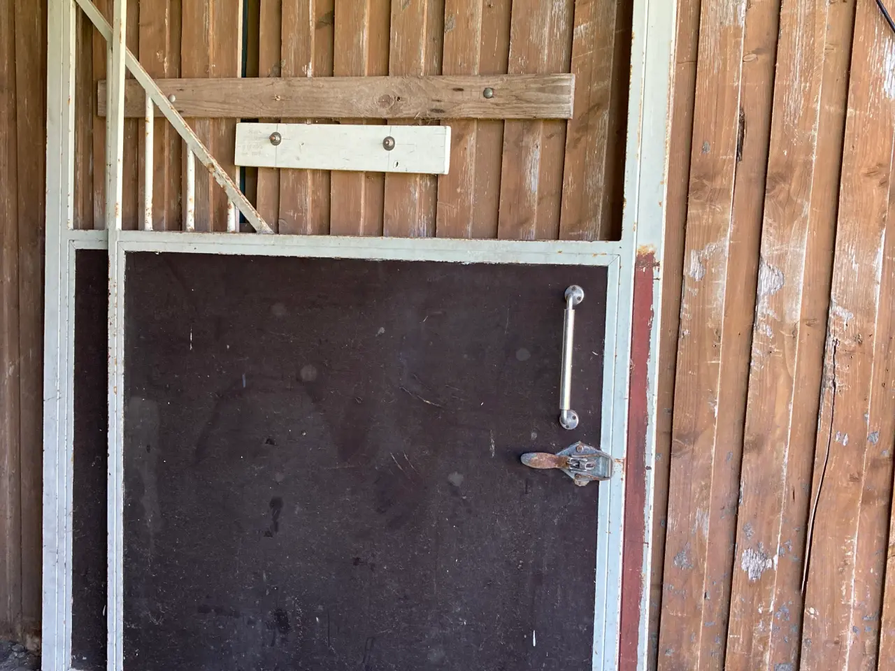 Billede 2 - Heste box 1 stk side H 2,60 L 183 Dør L 1,