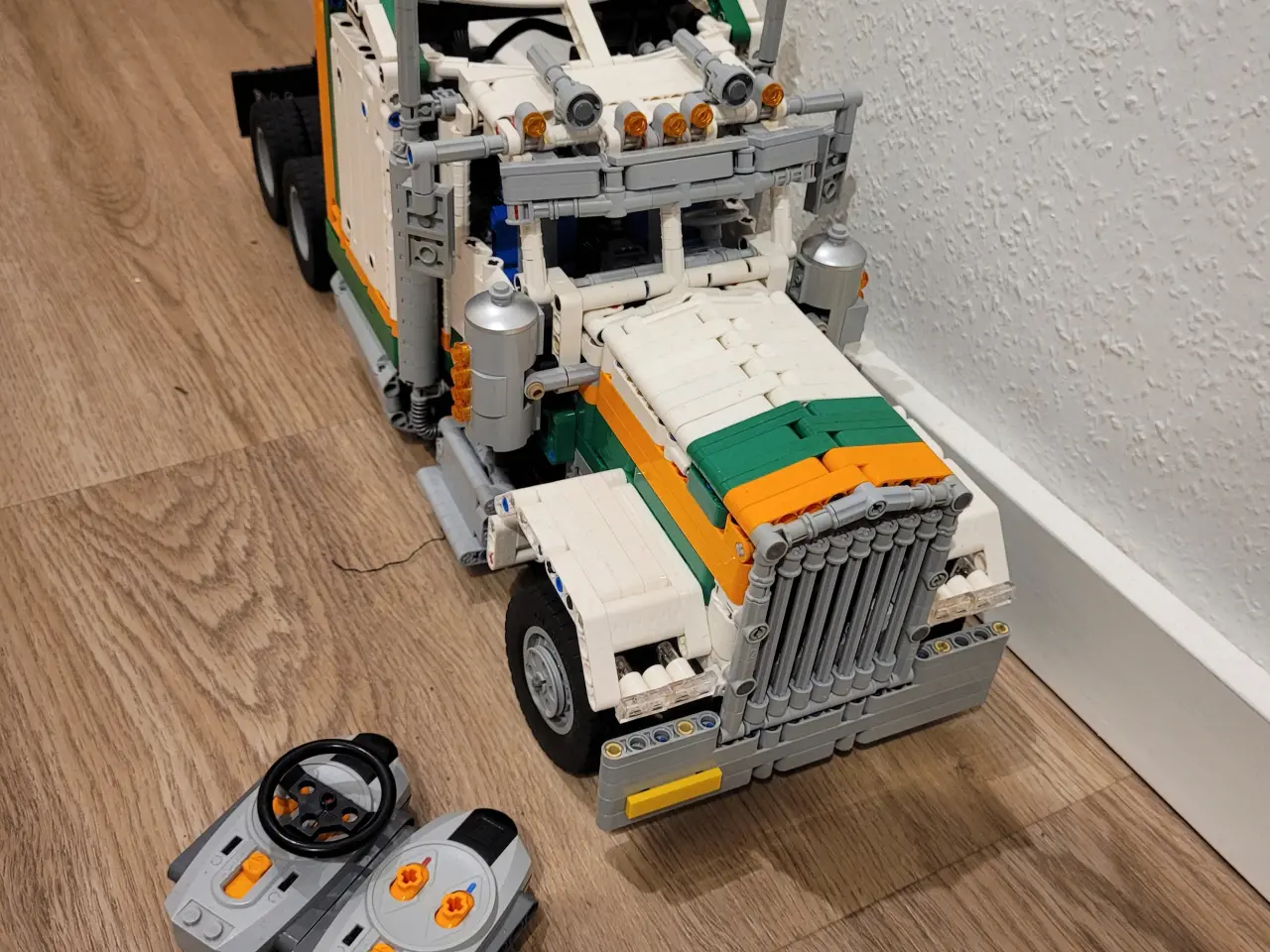 Billede 2 - Lego technic kenworth W900