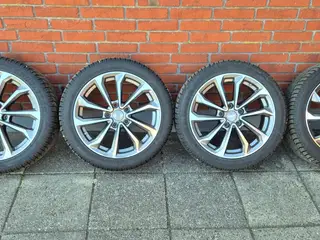 Komplet vinterhjul på alufælge 225/45 R17