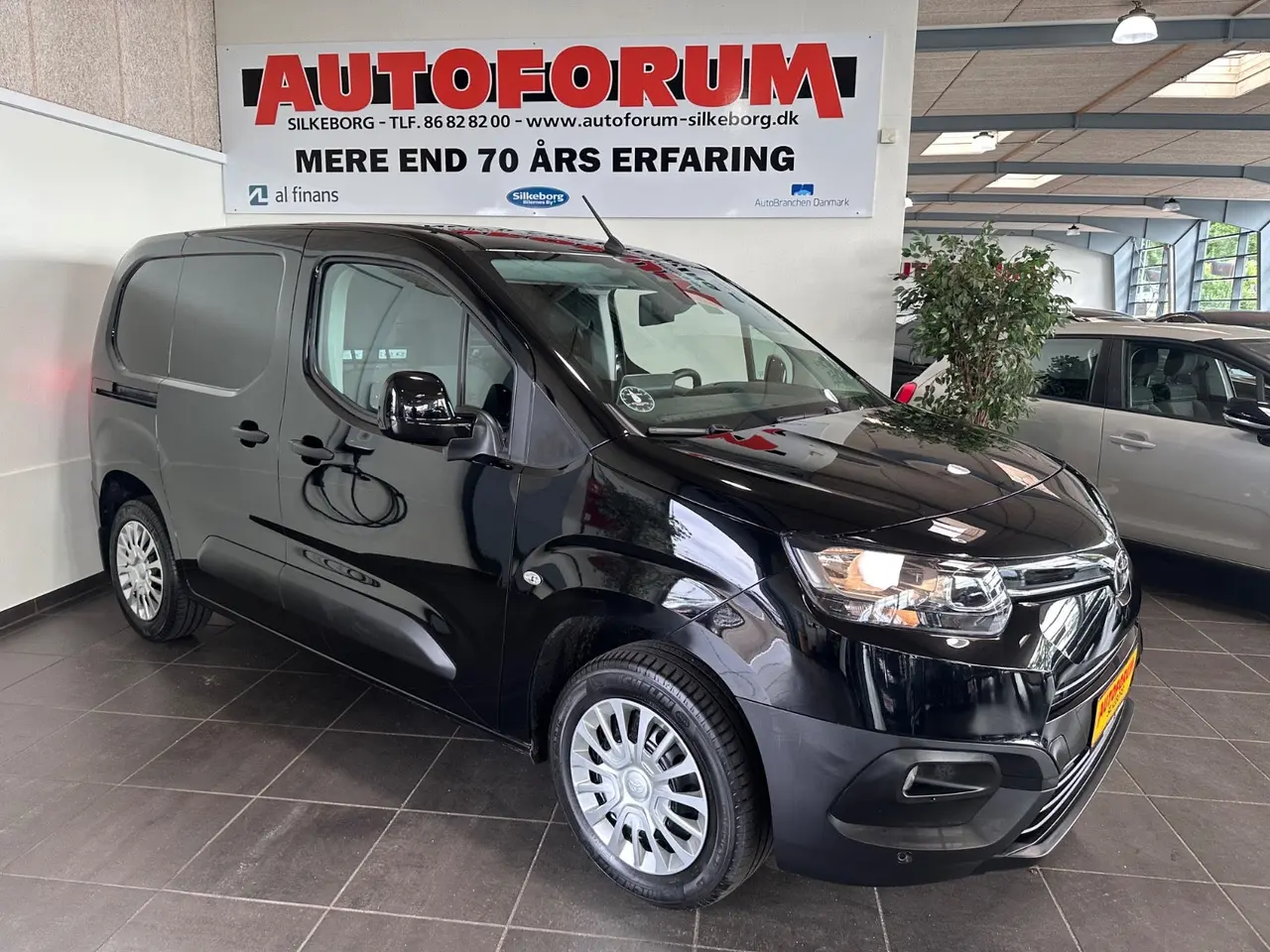 Billede 1 - Toyota ProAce City 1,5 D 102 Medium Comfort
