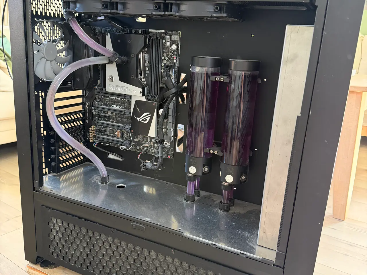 Billede 1 - Corsair full size tower med speciellavet vandkølin