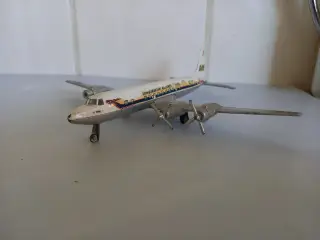 Tekno Douglas DC 7.