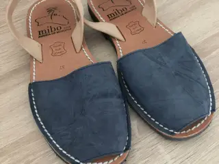 sandaler