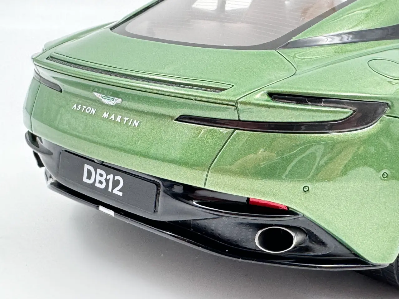 Billede 9 - 2023 Aston Martin DB12 - 1:18