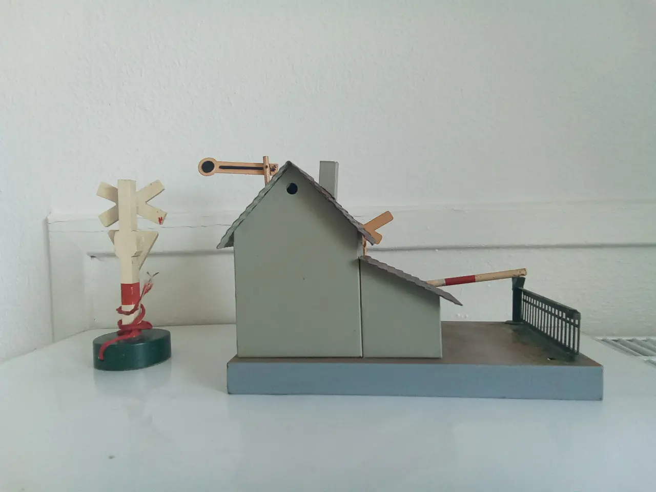 Billede 2 - Modeltog Märklin banevogterhus skala 0
