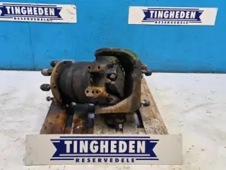 John Deere S690 Hjulgear R. AXE47173
