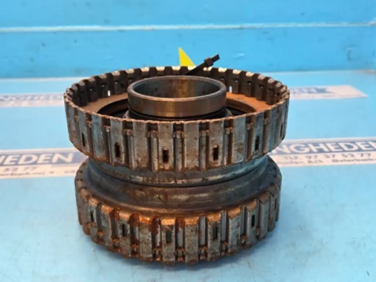 Billede 2 - Ford 8340 Koblinghus F0NN7R037AC