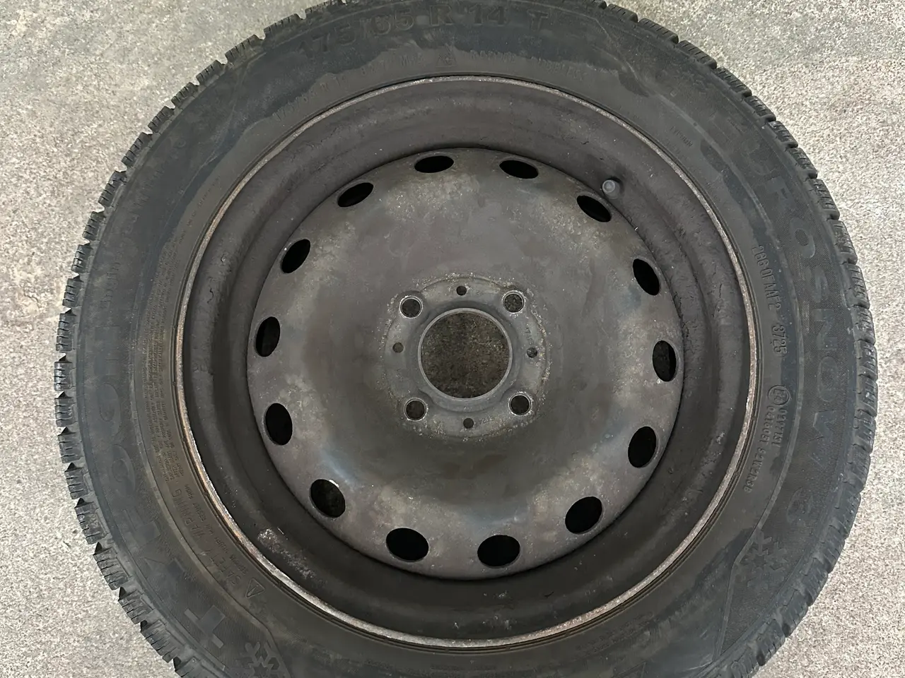 Billede 1 - Vinterdæk med fælg - Peugeot 206+ - 2007