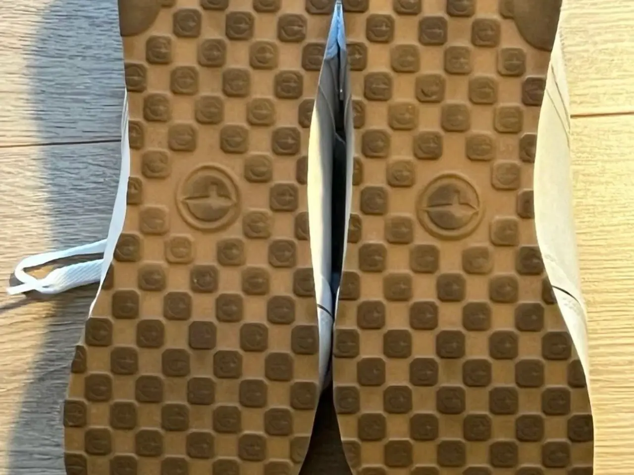 Billede 2 - Hvide sneakers fra Tamaris