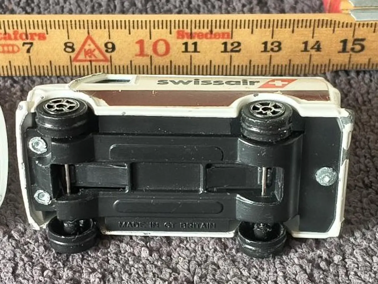 Billede 4 - 2 CORGI US VANS OG 1 NEW BEETLE VOLKSWAGEN