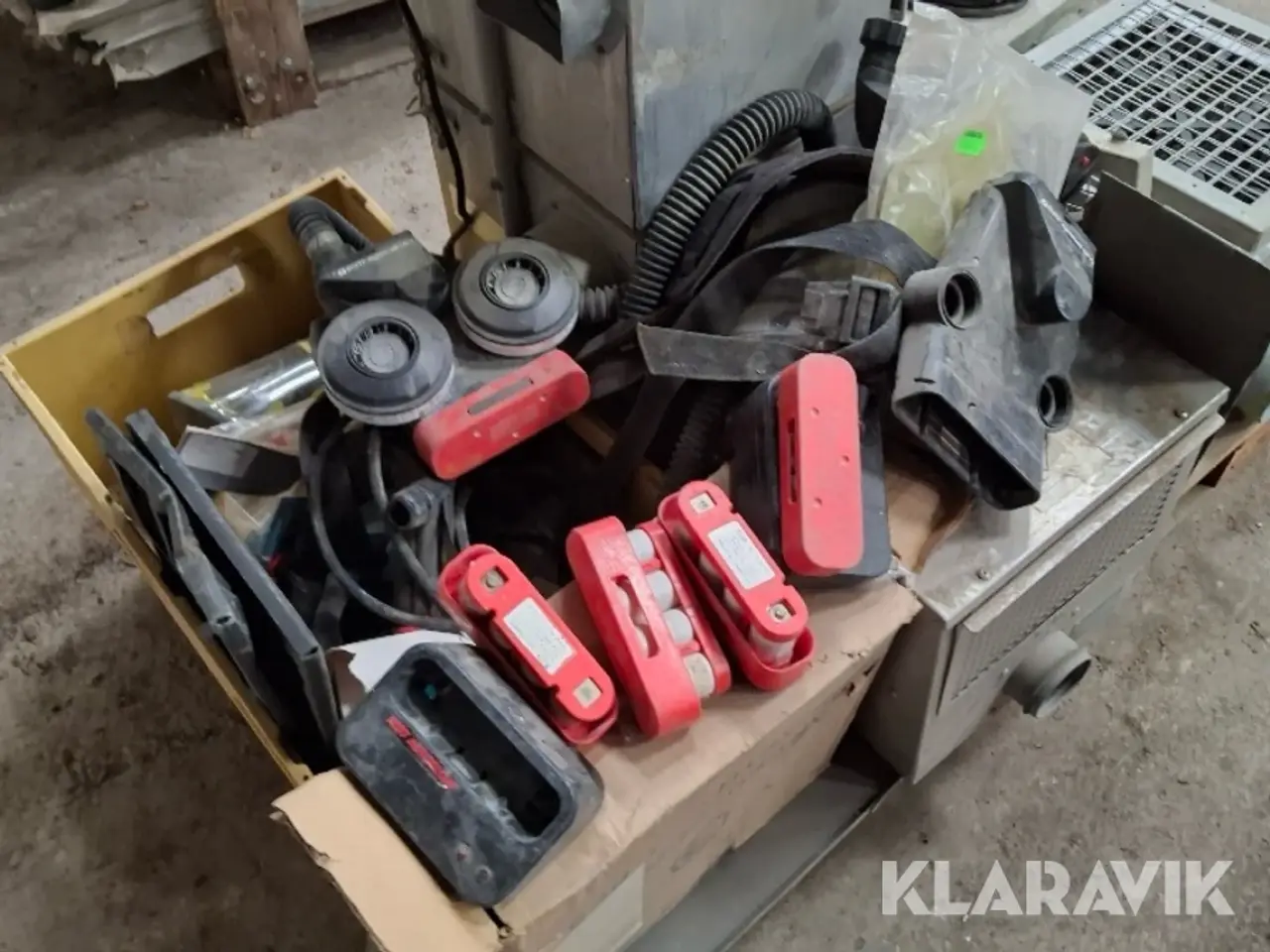 Billede 4 - Miljøbokse - Plus diverse friskluft masker og batterier, ca 4 styk