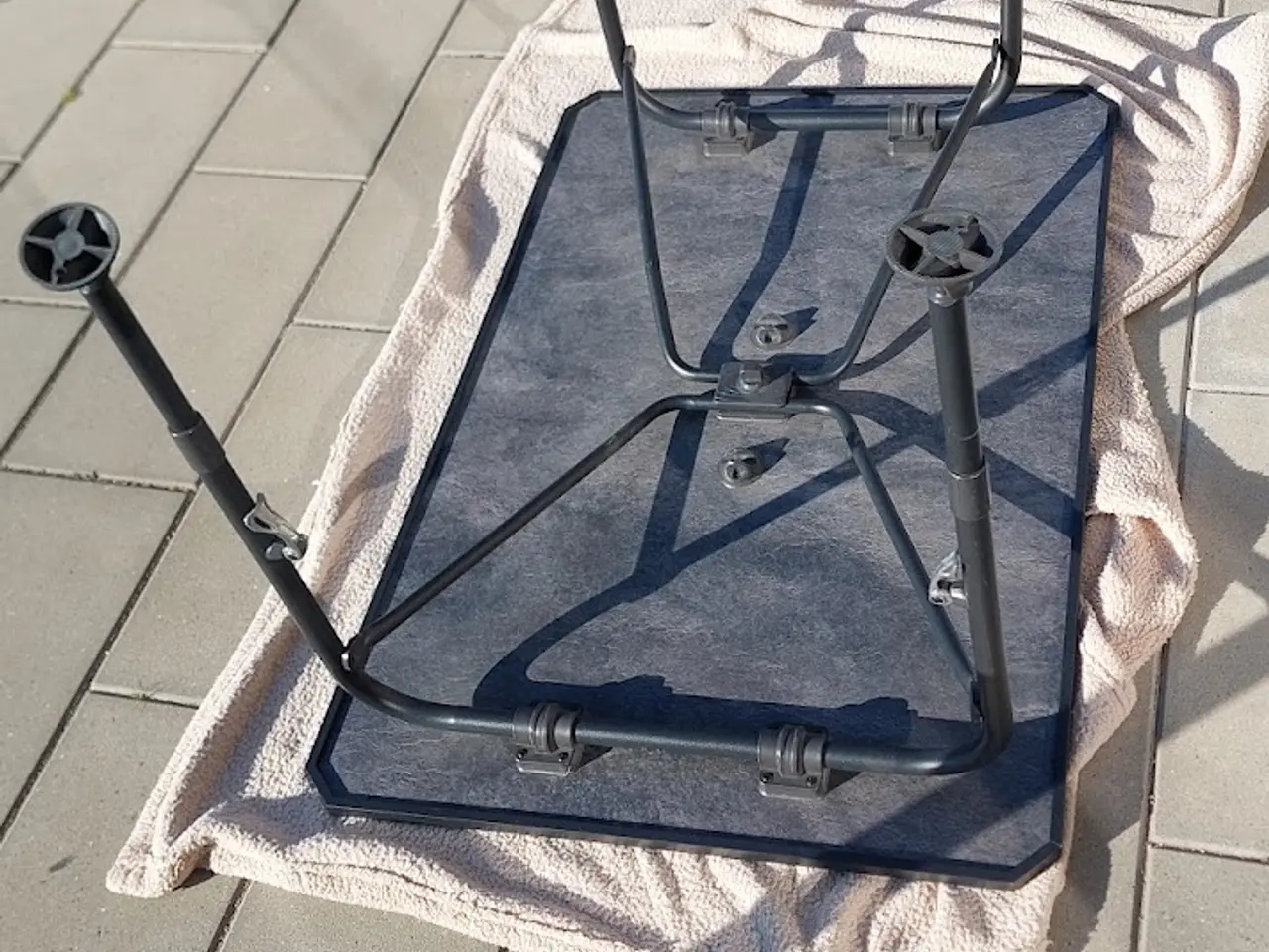 Billede 2 - Westfield campingbord. Model: Honeycomb