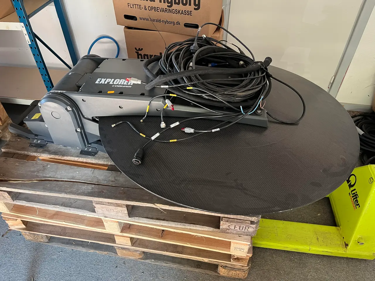 Billede 1 - Cobham Explorer, VSAT-antenne