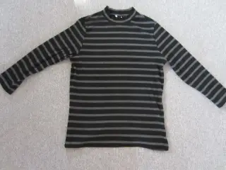 Smart bluse - trøje fra Pigalle i str. M