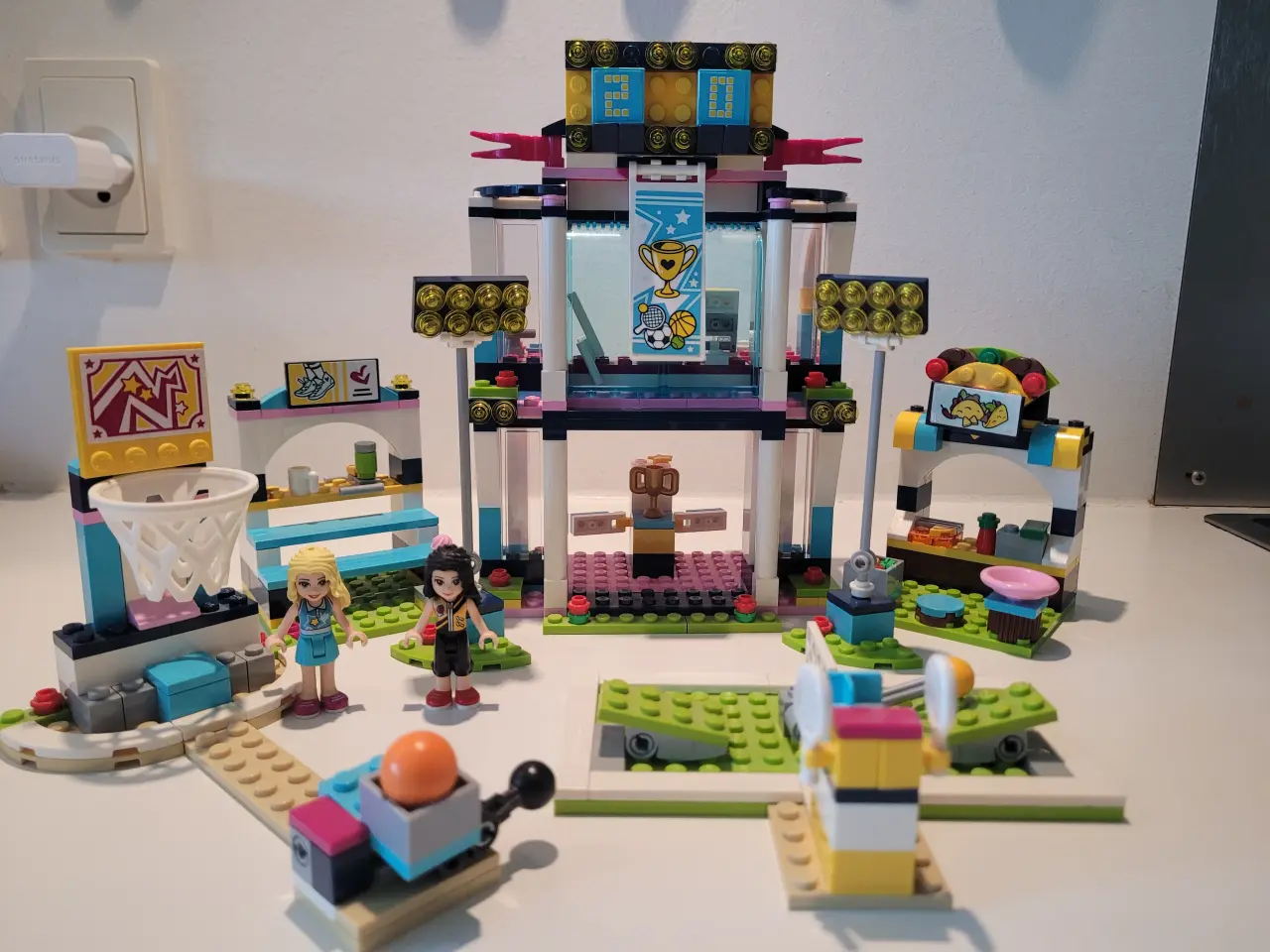 Billede 1 - Lego Friends, 41338 - Stephanies sportsarena