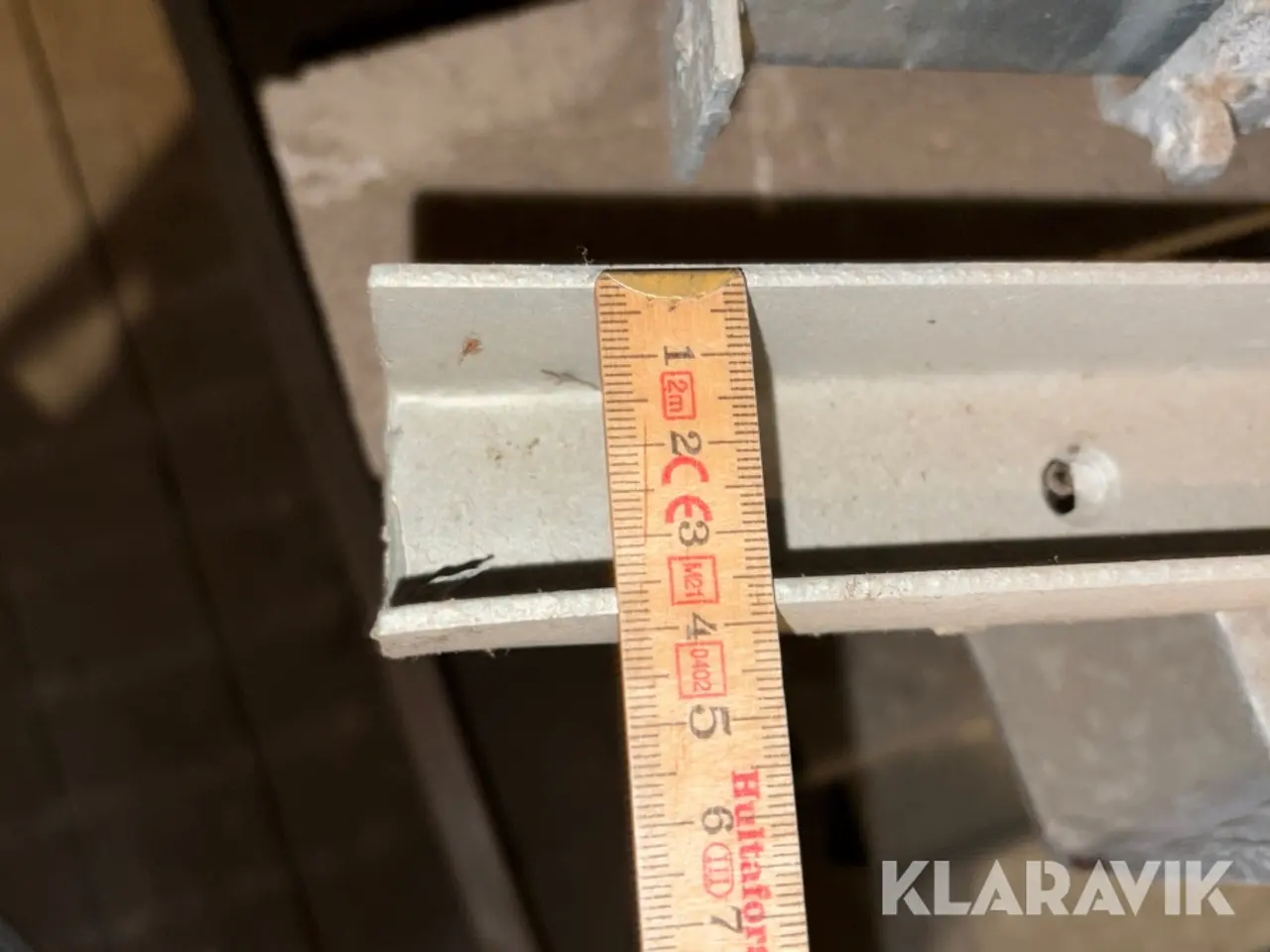 Billede 10 - Hegnsstolper Galvaniseret til dobbelt klinkprofiler