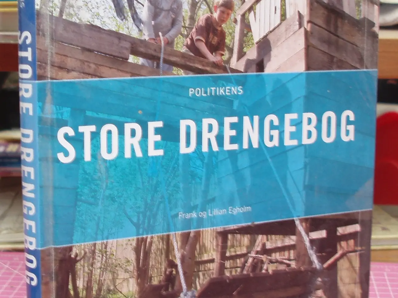 Billede 1 - Politikens Store Drengebog