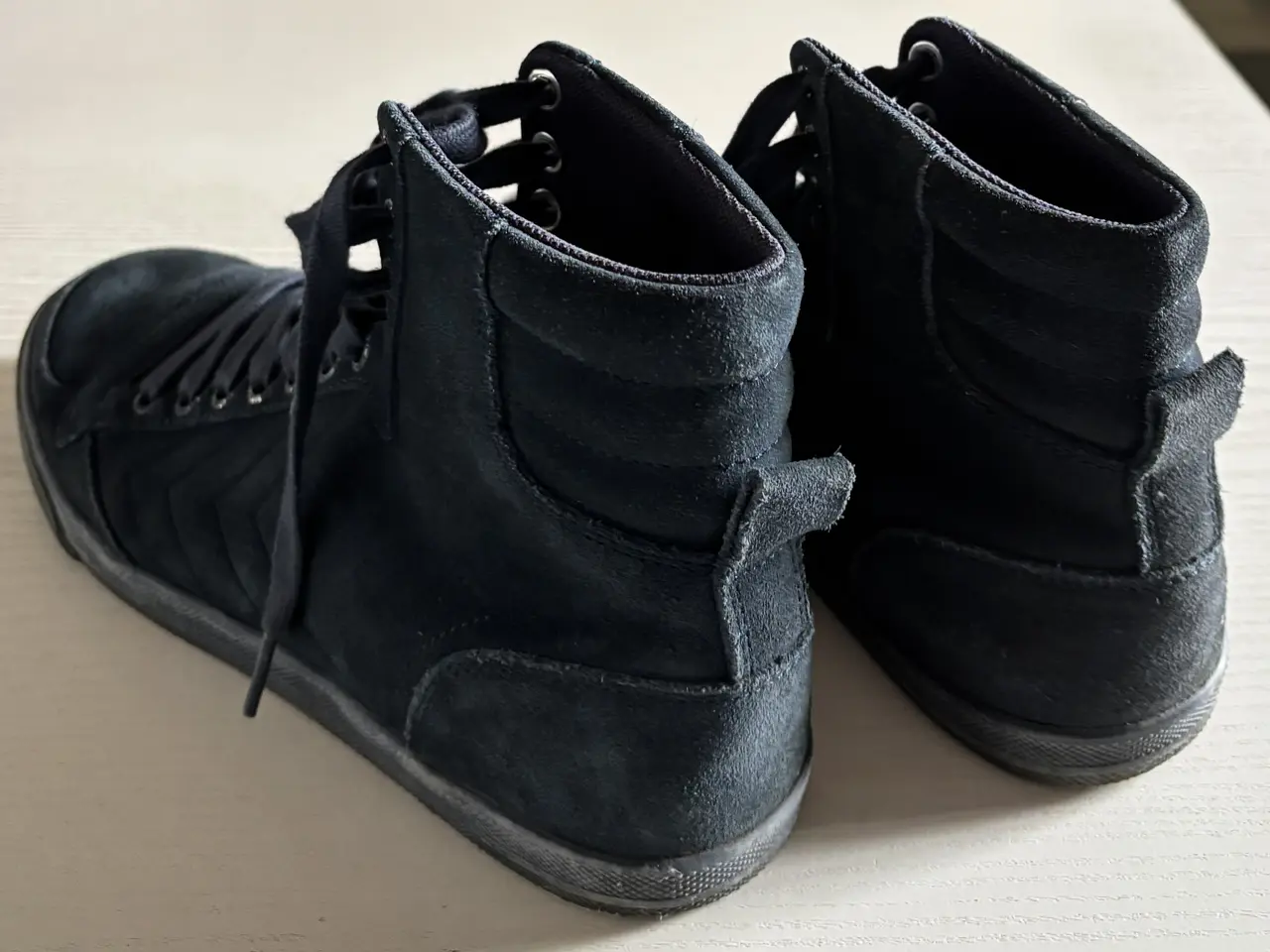 Billede 4 - Højskaftet sneakers HUMMEL str. 40