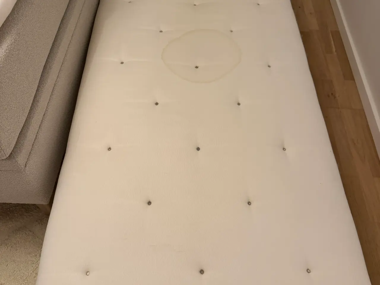 Billede 1 - IKEA BOXMADRAS gives bort