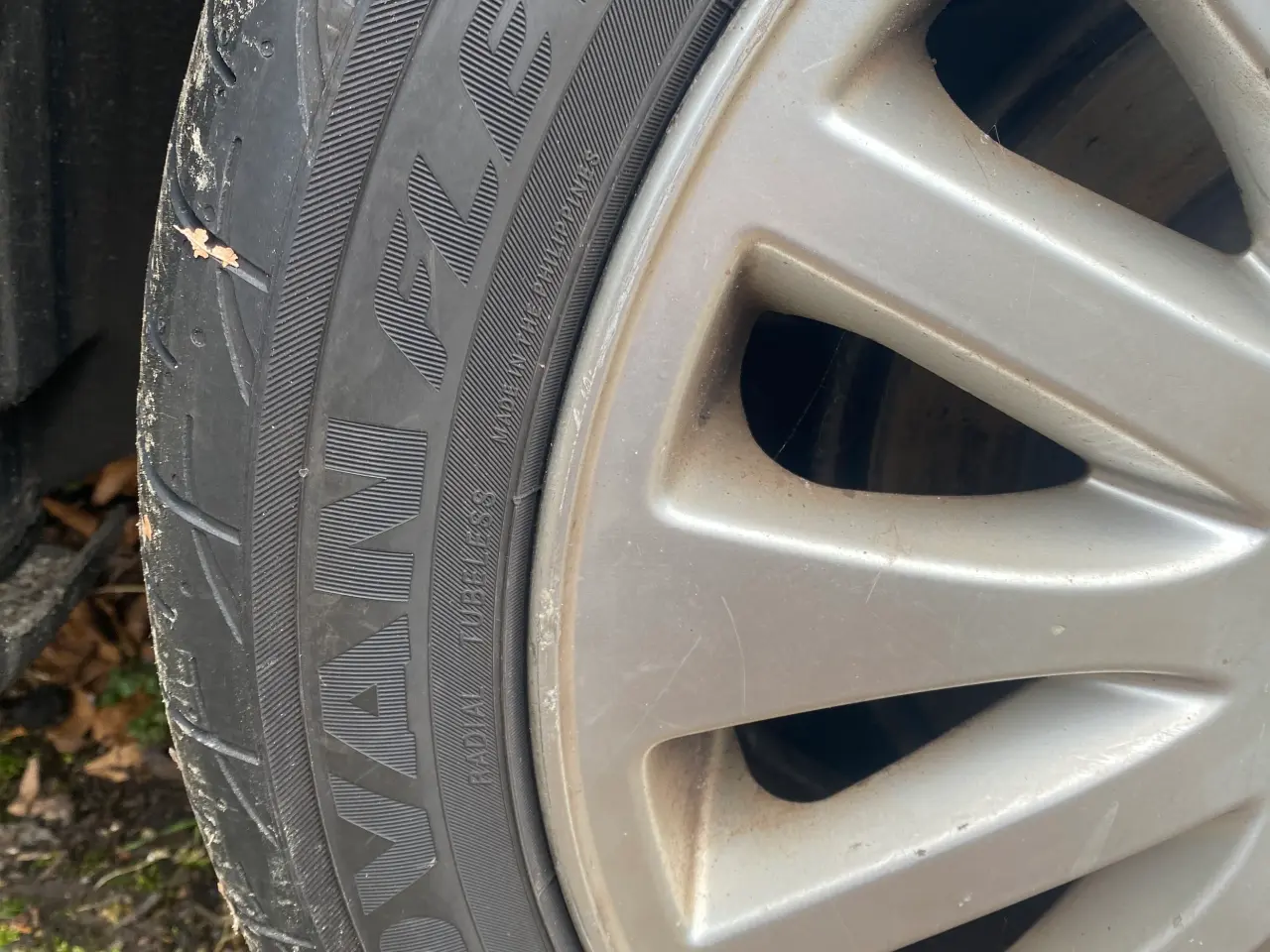 Billede 5 - Volvo 17” alu med sommerdæk 