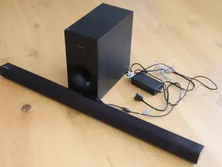 Samsung HW-F350 40" soundbar + subwoofer