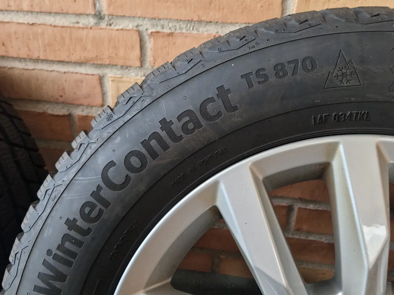 Billede 3 - Vinterdæk ContiWinterContact 215/60 R16 m. alufælg