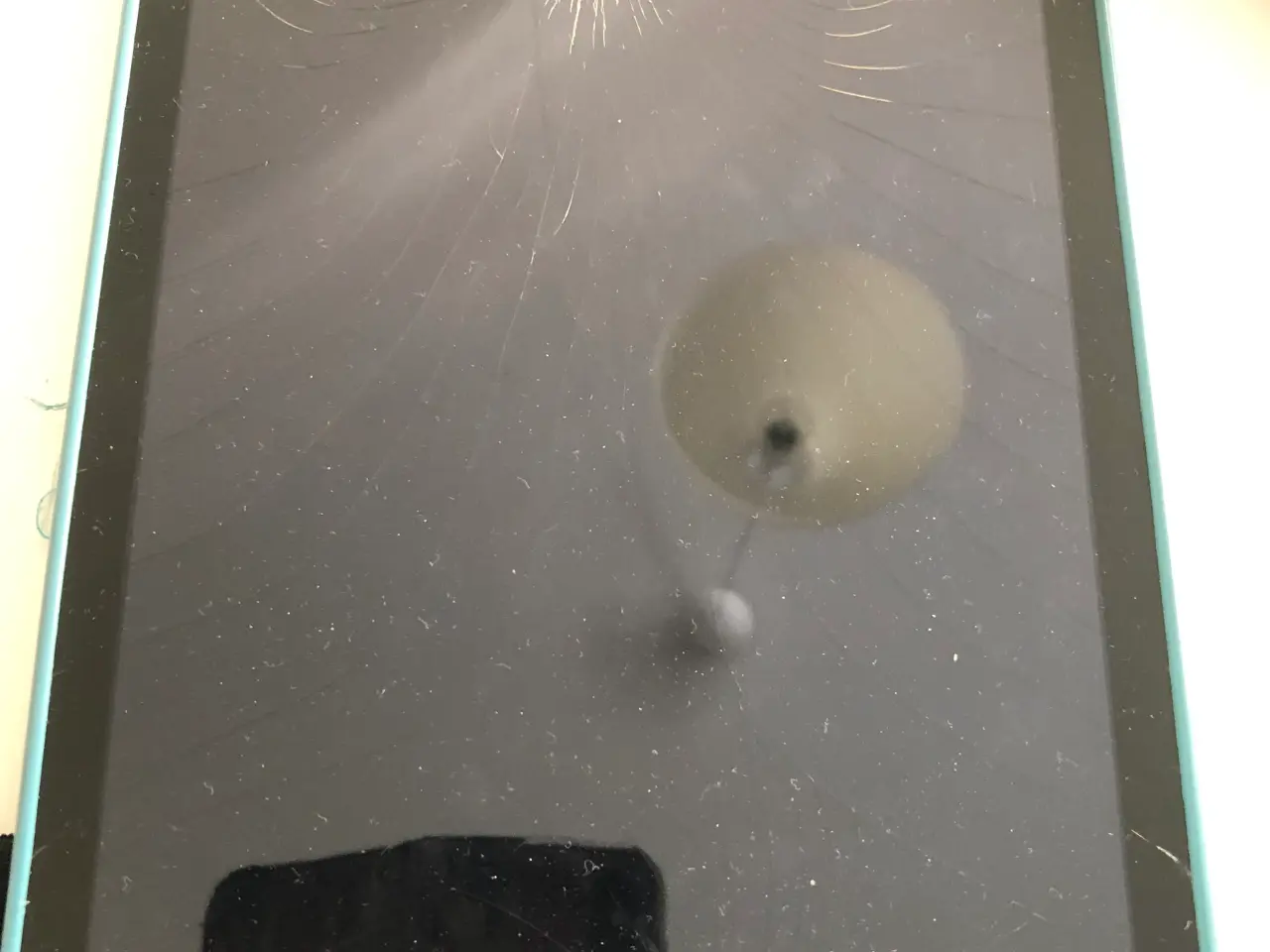 Billede 1 - iPad generation 5 med ødelagt skærm