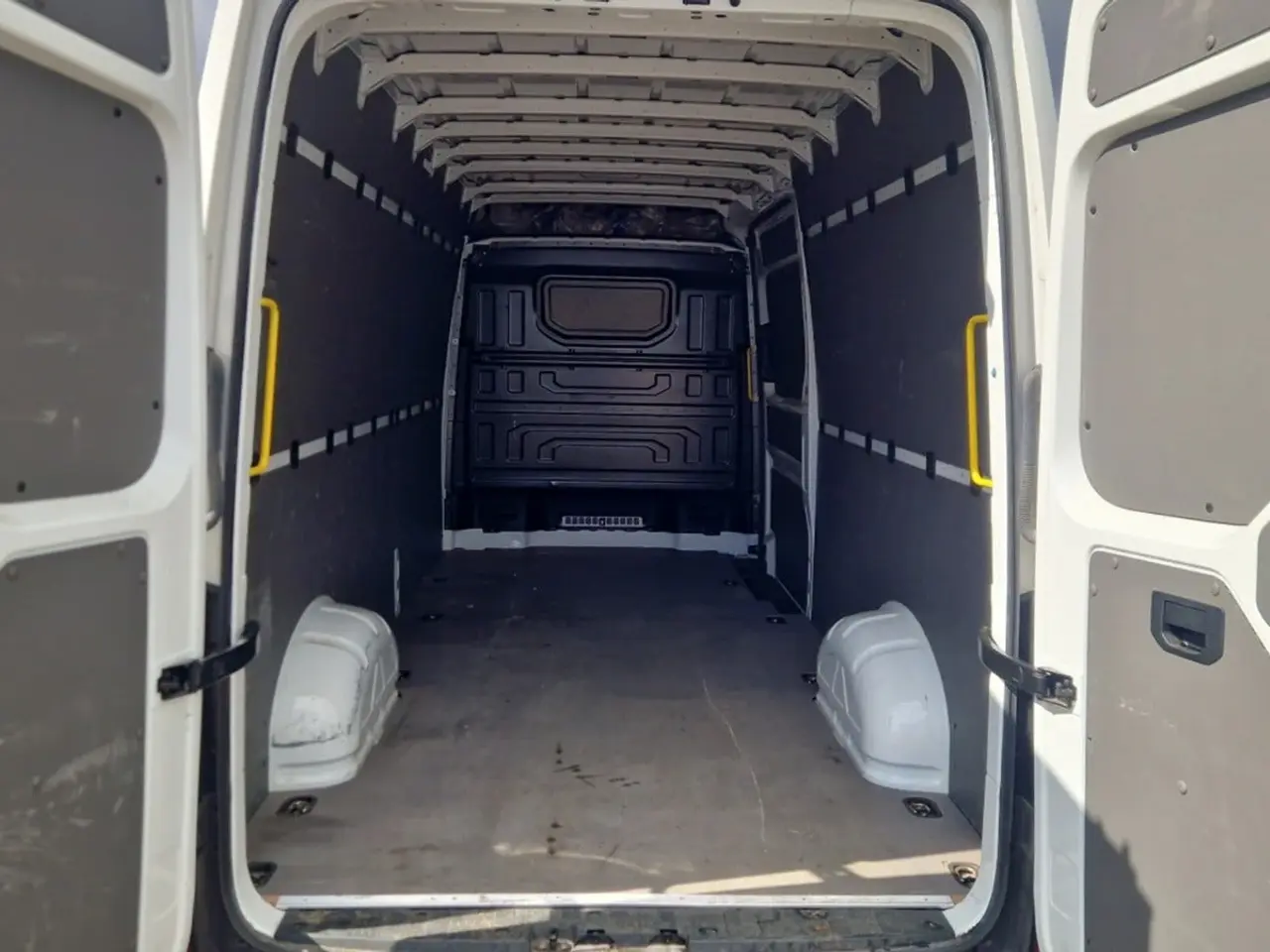 Billede 11 - VW Crafter 35 2,0 TDi 140 Kassevogn L4H3 aut.