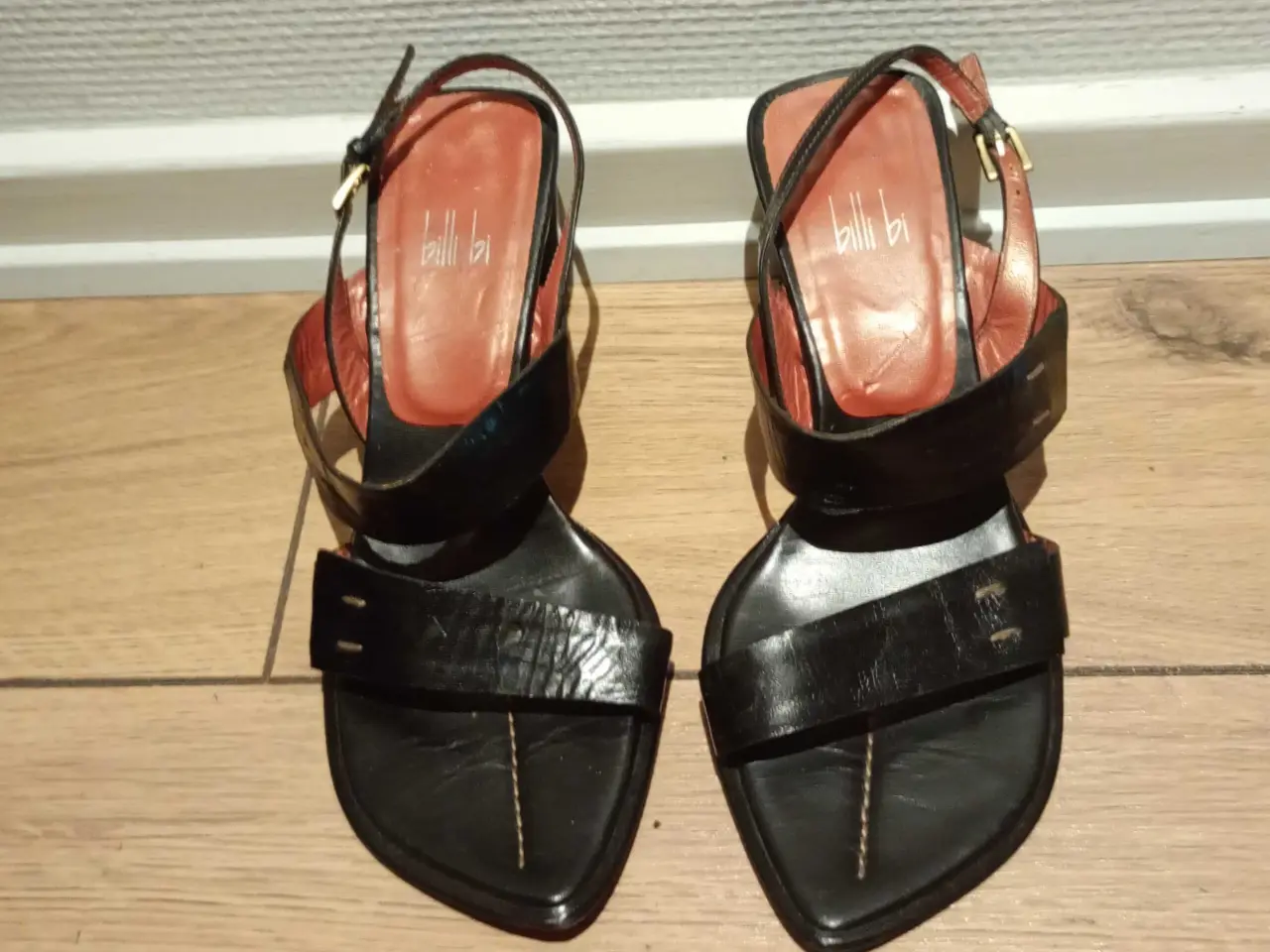 Billede 1 - Fine damesandaler, Billi bi, skind, str. 37.