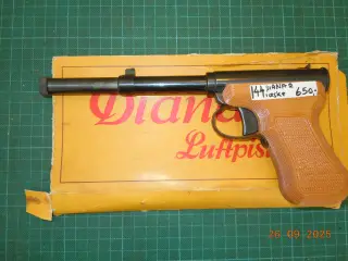 Luftpistoler, ældre modeller i fin stand.
